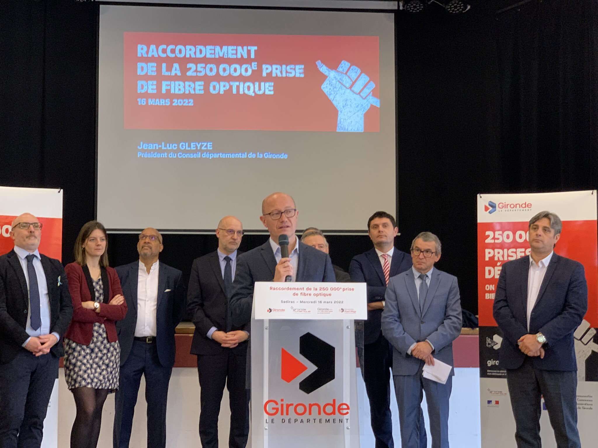 FOcu5zMWQAUHwYi FOcu5zMWQAUHwYi